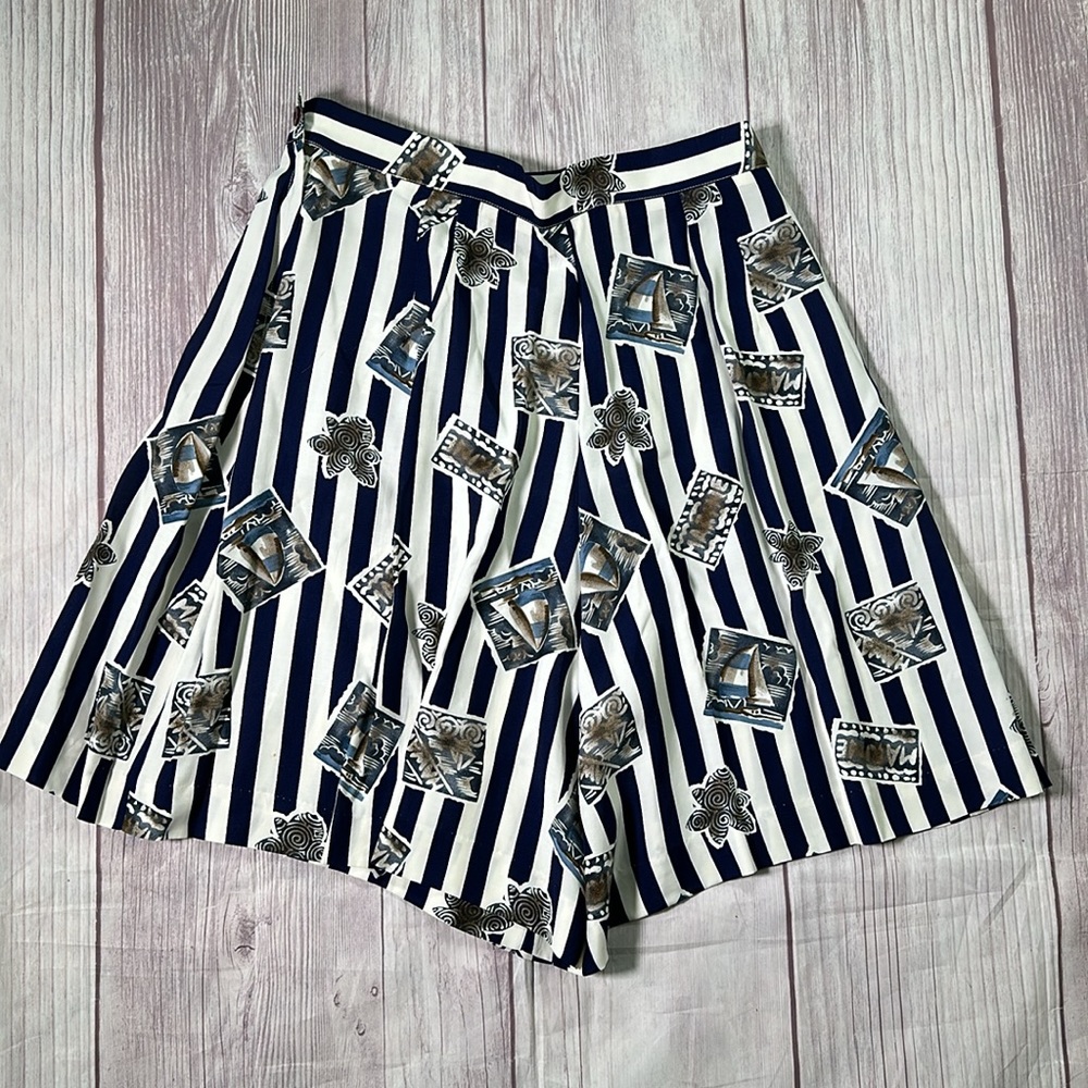 Women’s Vintage Brooks Brothers Navy & Off‎ White Nautical Ocean Bermuda Shorts